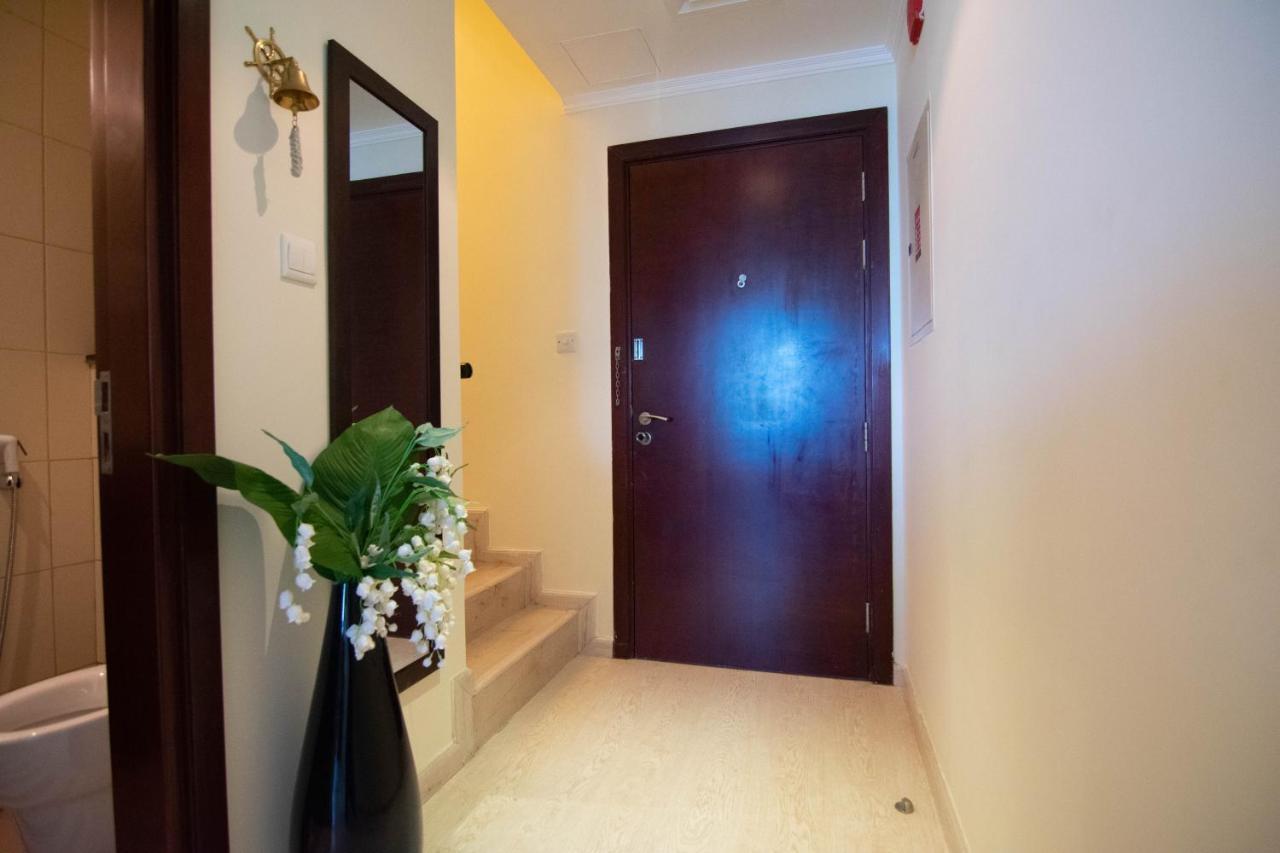 Lux Bnb I X1 Tower I Golf Course & Sea Views Dubai Exterior foto